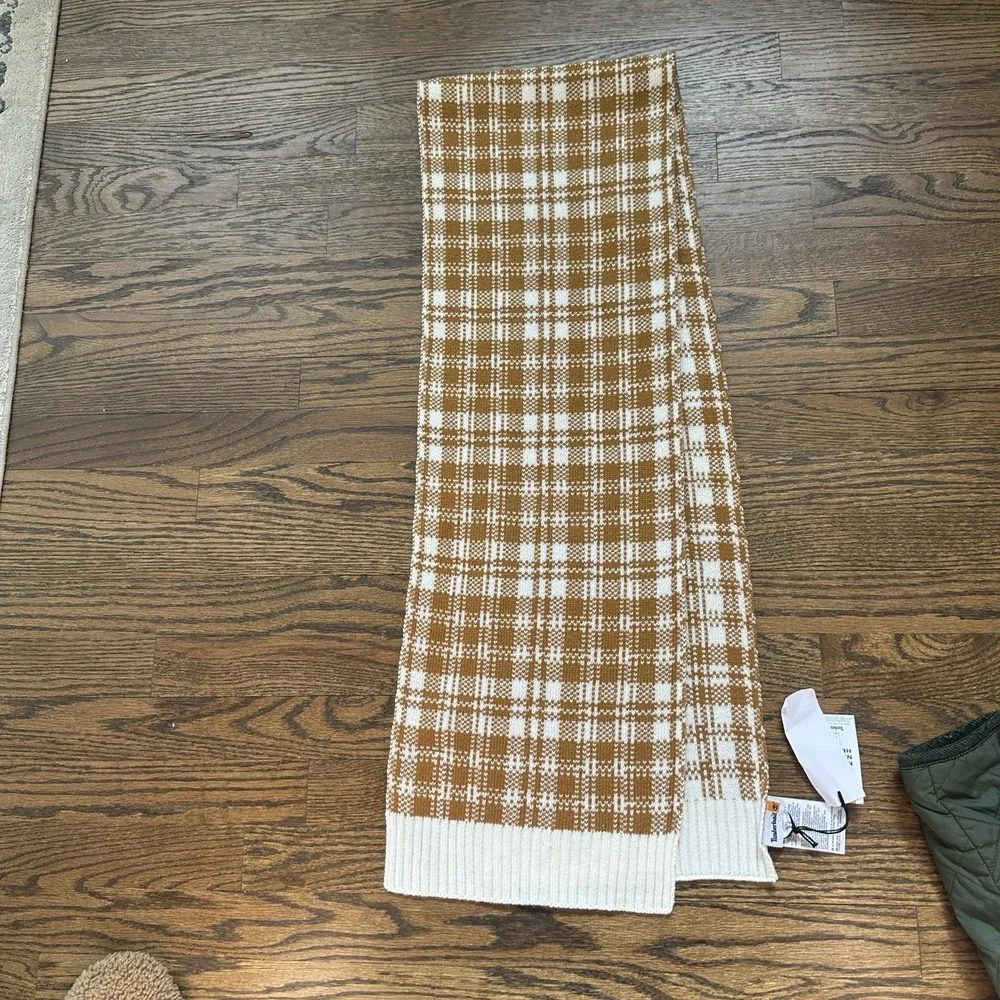 Timberland Scarf Wheat Plaid Brown Knit Winter Rectangle Logo T101808 NEW